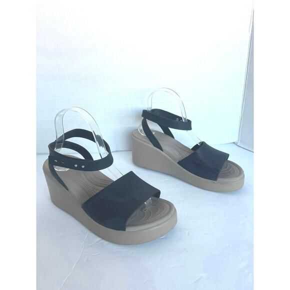 Crocs Brooklyn Black and Tan Criss Cross Ankle Strap Wedge Comfort Sandals Sz 10 - Picture 2 of 13